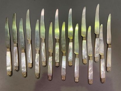 Sixteen silver knives with mother-of-pearl...