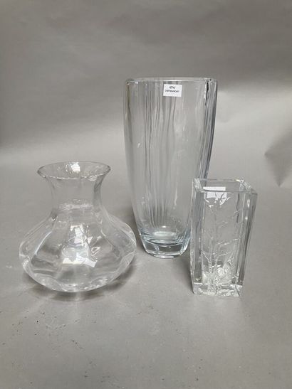 SAINT LOUIS

Crystal vase of baluster form.

Signed.

Height:...