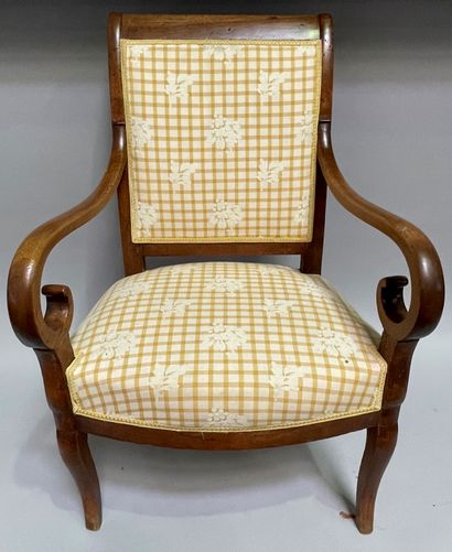 null 
Quatre fauteuil en bois naturel de style Louis Philippe




92 x 59 x 47 cm...