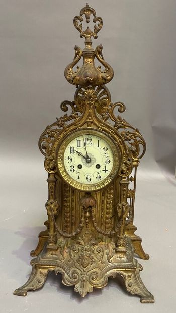 Gilded bronze clock of architectural form,...