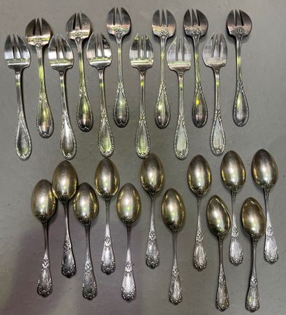 Box of 12 silver oyster forks chased with...