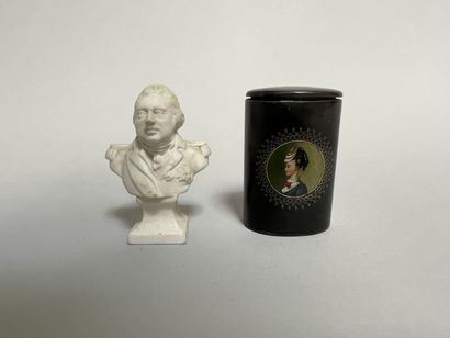 -Small bust of Louis XVIII in cookie (8 cm)

-Oval...