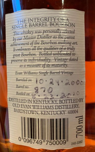 null 3 bouteilles :

- EVAN WILLIAMS Single Barrel Vintage Put in Oak 2000 Kentucky,...