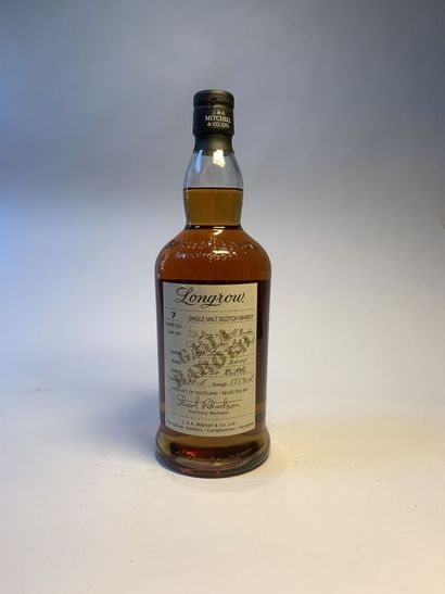 null 2 bouteilles de SPRINGBANK de 70 cl :

- Campbeltown Single Malt Scotch Whisky,...