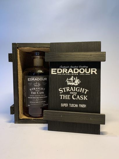 null 5 bouteilles de EDRADOUR :

- 12 Years Dougie MacLean's Caledonia Selection...