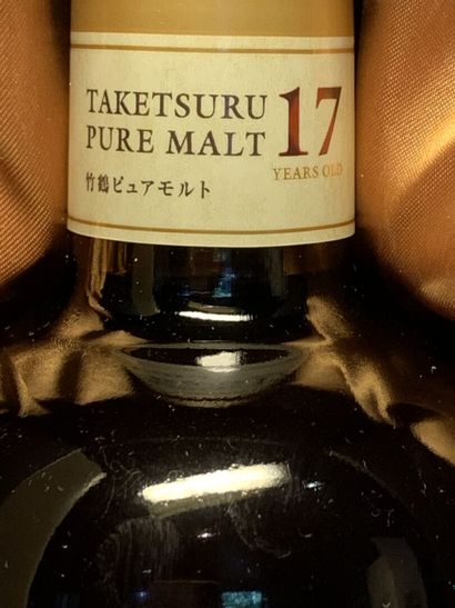 null 1 bouteille de NIKKA 17 Years Pure Malt, 70 cl, 43 %, dans son coffret