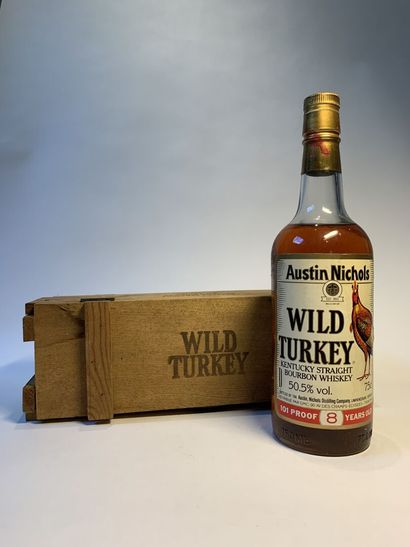 null 
1 bouteille de Wild Turkey AUSTIN NICHOLS Kentucky Bourbon Whiskey 8 Years...