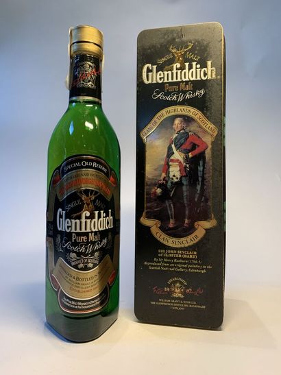 null 3 bouteilles de GLENFIDDICH :

- Special Old Reserve, 70 cl, 40 %, scellé espagnol,...