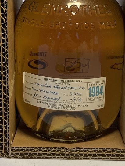 null 3 bouteilles de GLENROTHES de 70 cl, 43 % :

- Distilled in 2001 Bottled in...