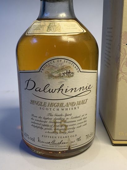 null 3 bouteilles de DALWHINNIE :

- 15 Years Single Highland Scotch Whisky, 1 litre,...