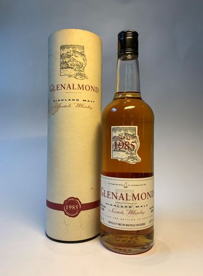 null 2 bouteilles de GLENALMOND de 70 cl, 40 % :

- Highland Malt Distilled 1987...