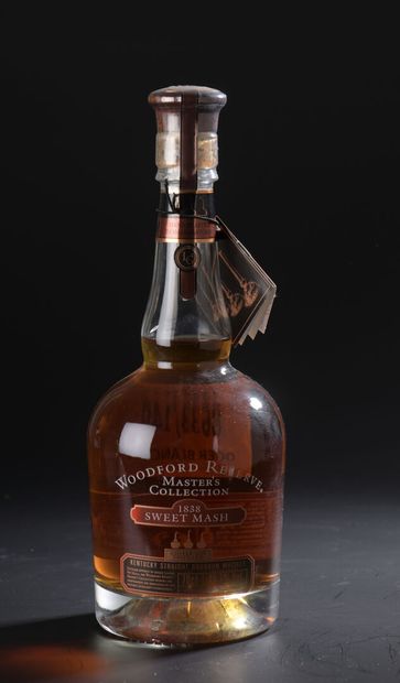 null 3 bouteilles de LABROT & GRAHAM WOODFORD Reserve de 70 cl :

- Distiller's Select...