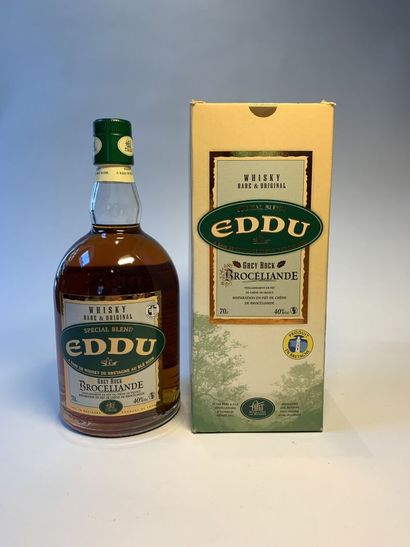 null 3 bouteilles de EDDU, 70 cl, 40 %, à base de blé noir :

- Special Blend Rare...