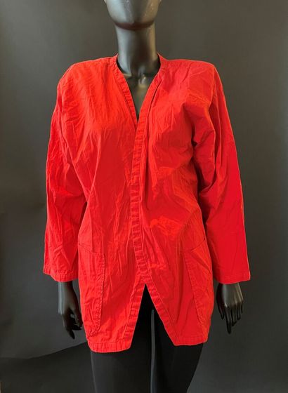 null UNGARO Parallel 

Lot including a black silk jacket with pink weights 

and...