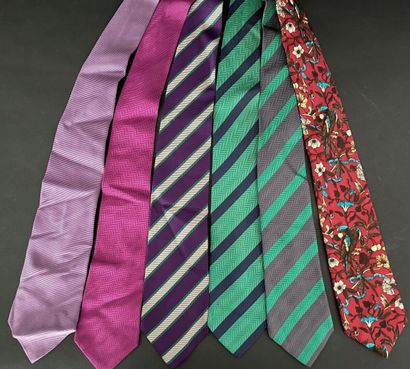 HILDITCH & KEY 
Lot de 6 cravates en soie...