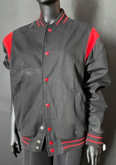 null HARD ROCK CAFE 

Black and red cotton bomber with the inscription "Save the...