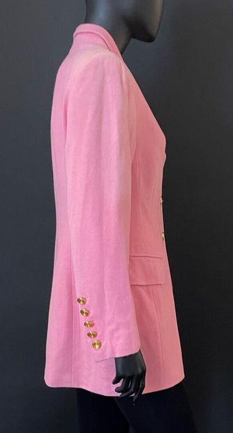 null ESCADA by Margarita LAY, Louis FERAUD 

Lot including a pink cashmere jacket...