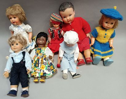 null Strong lot of large dolls some in celluloid of various shapes, some with mobile...