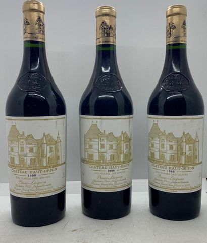 3 bottles of Château HAUT-BRION Cru Classé...