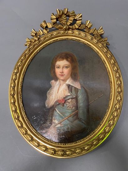 null French school around 1900 

Portrait of Louis XVII

Oil on oval panel.

34,5...