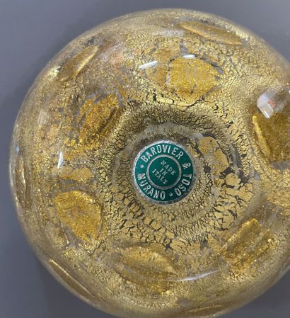 null BAROVIER & TOSO

Coupe ronde en verre à décor en inclusions de poudre d'or.

H...