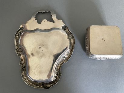 null Small silver tray with chiselled leaf motif

And small box of square shape in...