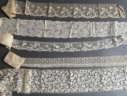 null Lot of old laces application from England, Venice, Aleçon etc

lengths, scraps,...