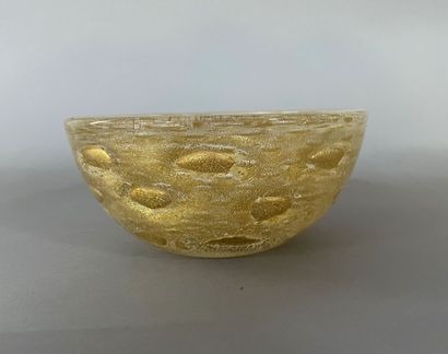 BAROVIER & TOSO

Round glass bowl with gold...