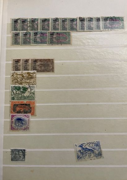 null Collection of French and foreign stamps (albums and bulk)