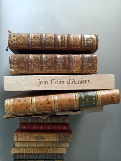Strong lot of bound books mainly from the...