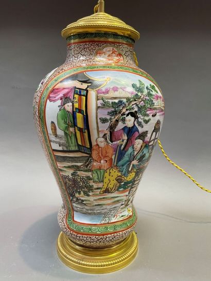 Porcelain baluster vase decorated with a...