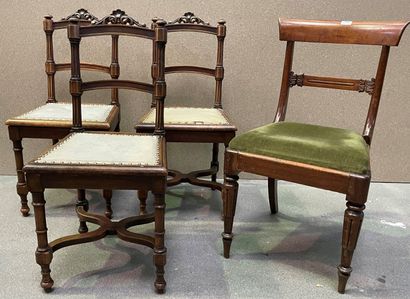 Suite of three chairs in molded wood with...