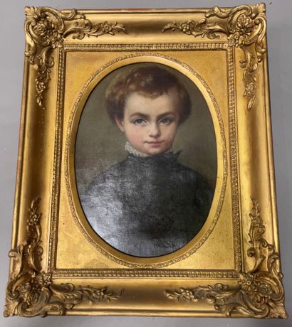 null French school of the 19th century

Portrait of a child

Oil on canvas with oval...