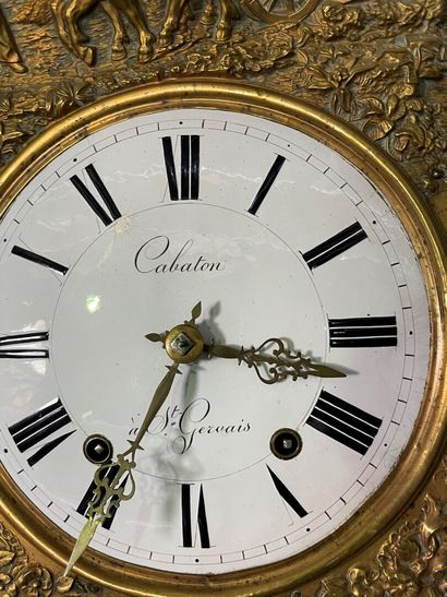null Horloge en bois teinté avec mouvement signé Cabaton à Saint Gervais, balancier...