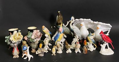 null Collections of ceramic birds and various