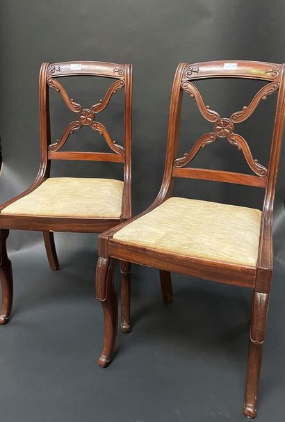 Suite of four chairs and two chairs in molded...