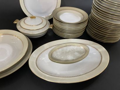null Limoges porcelain dinner service with pale green marli and gold fillet comprising...