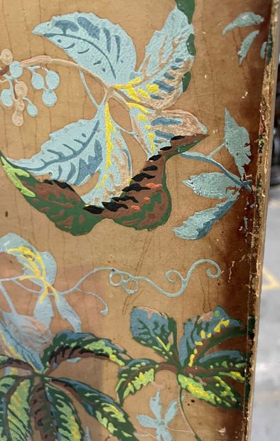 null Screen with two leaves in painted paper decorated with chestnut leaves. 

19th...