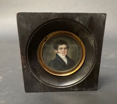 null French school of the 19th century 

Young man in a black frock coat

Miniature...