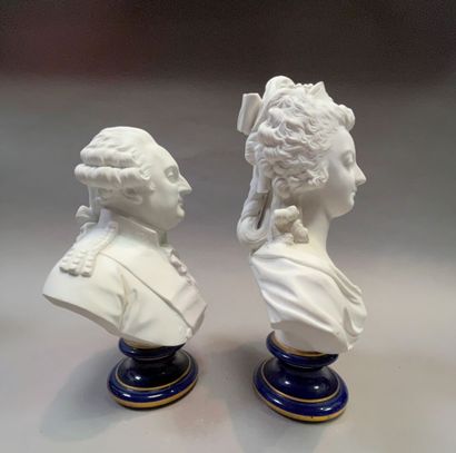 null Louis XVI and Marie Antoinette 

In cookie of porcelain, the base in piédouche...