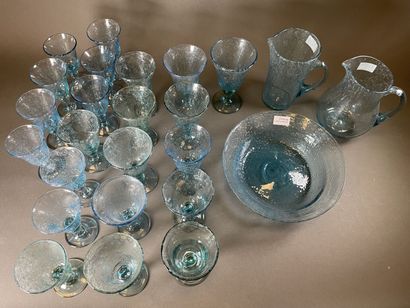 null BIOT

Part of service of glasses with foot out of blue bubbled glass including:...