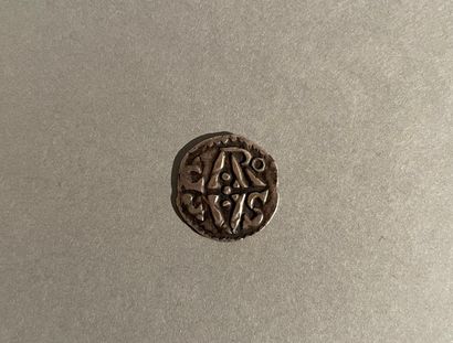 null Charlemagne. Denier de Chartres (1,14 g). Prou 489 - MG.154-155 v.

In good...