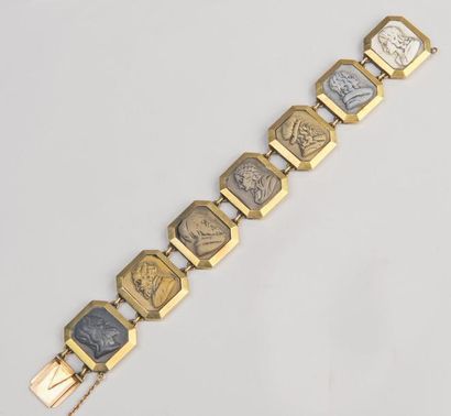 null Bracelet articulé sertie de sept camées rectangulaires sur pierres: profils...