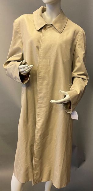 BURBERRY'S
Trench coat in beige cotton gabardine,...