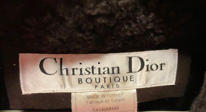 null Christian DIOR
3/4 length brown shearling, notched collar, single breasted under...
