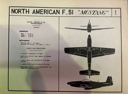 null Deux carnets militaires de silhouettes d'avion anglais et américains.
Edition...