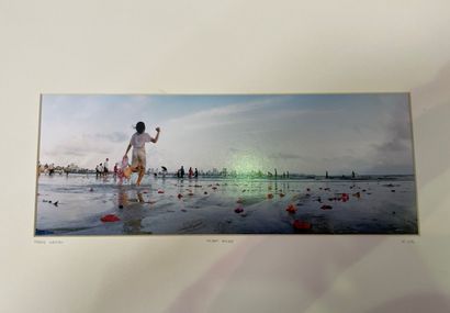 null Fabrice MALZIEU
Salaam Bombay 
Photographie en couleur. 
Signé, datée et numérotée...