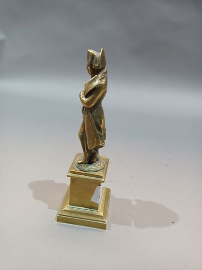 null Bronze : Napoléon.
XIXème siècle.
H : 16 cm.