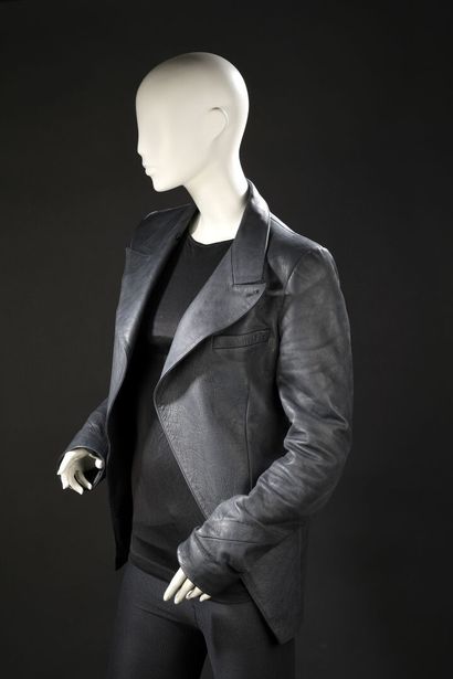 Betty CATROUX
« La veste cuir de Dior Homme...