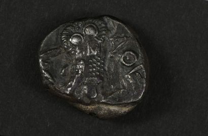 null Attica - Athens.
Tetradrachm (16,66 g - SNG Delepierre 1472-1474).
With a label...